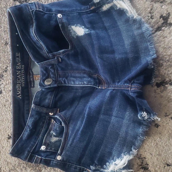 American Eagle Midi Shorts - Picture 2 of 6